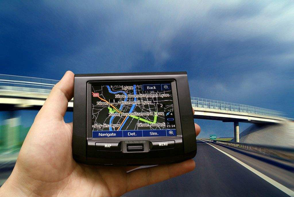 手机导航弱是手机问题还是卡问题,车载导航鸡肋