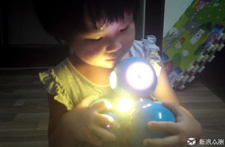 少儿编程机器人达奇,达奇机器人少儿编程