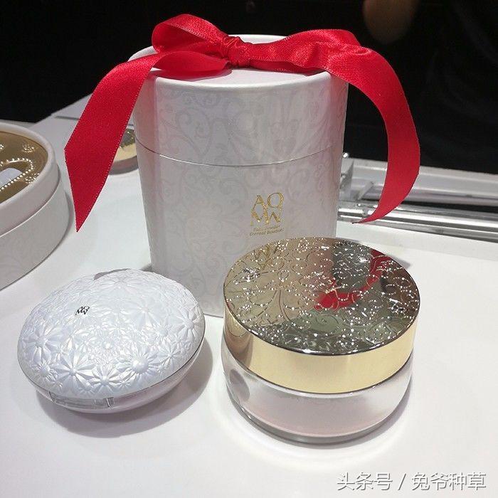 历年彩妆圣诞款,丧心病狂的妆容