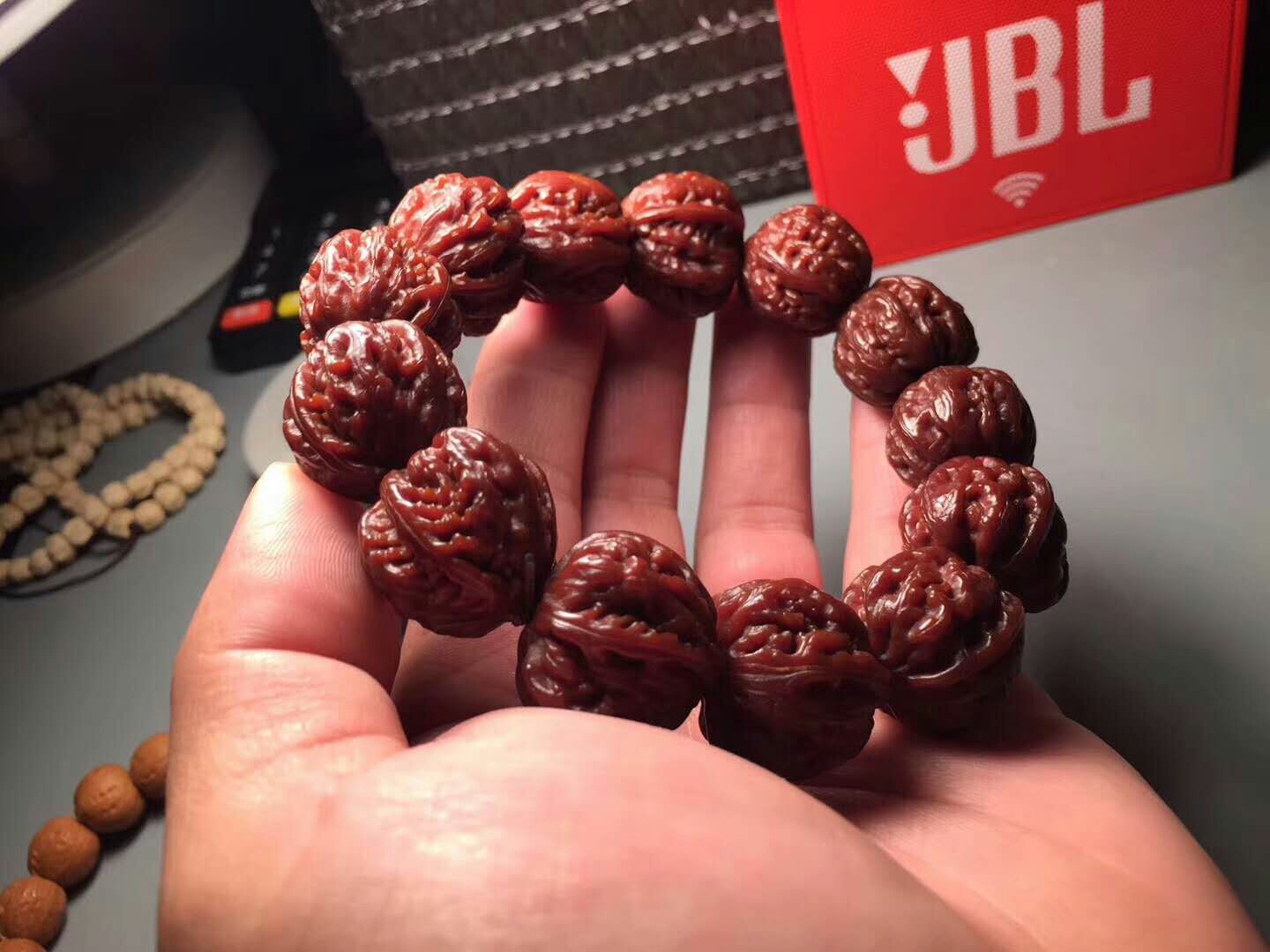 100元以内的文玩核桃手串推荐,文玩小核桃手串的品种