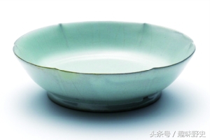 明清瓷器为什么那么多人收藏，看看拍卖的十大天价瓷器你就知道了