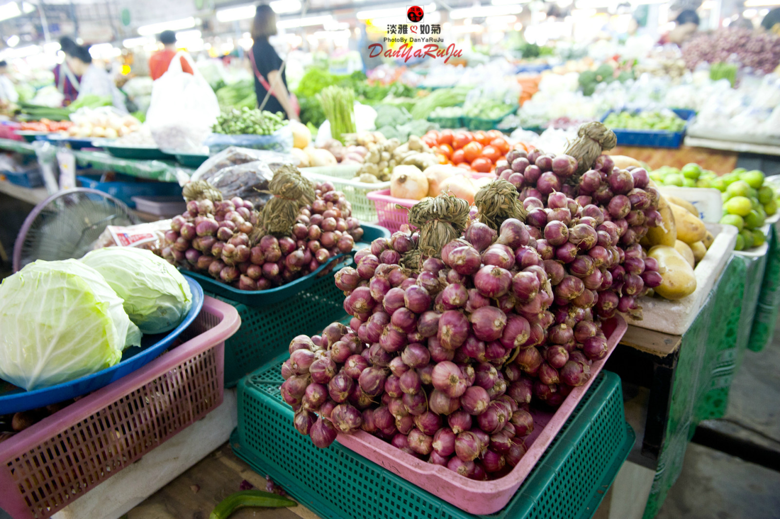 泰国山竹新鲜美味 (泰国清迈最大的食物批发市场)