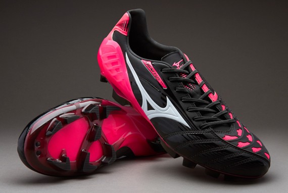 十种最好看的足球鞋,经典足球鞋盘点