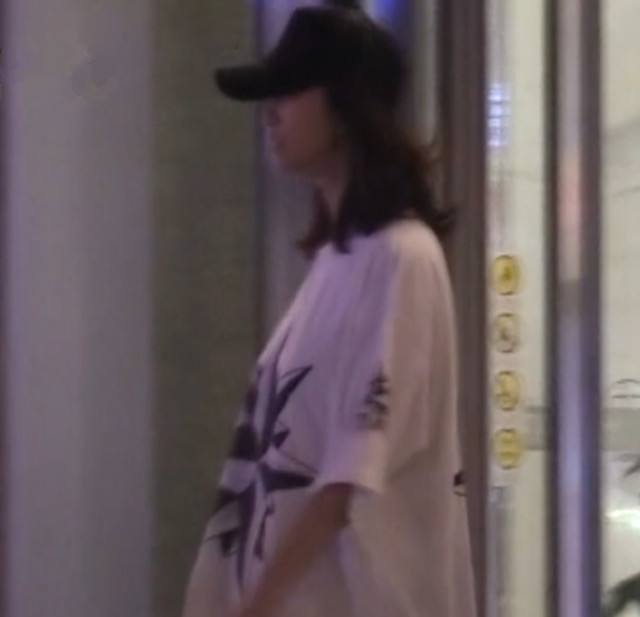 孙红雷妻子为其庆生,孙红雷妻子正面照曝光