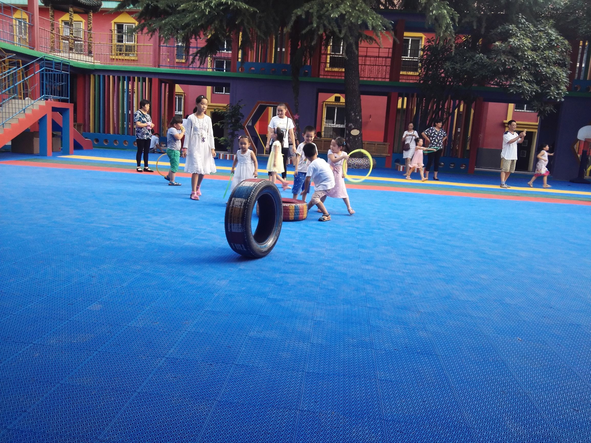 幼儿园为什么铺悬浮地板,幼儿园悬浮式木地板的缺点