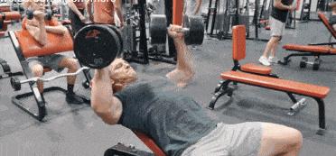 上斜哑铃飞鸟练得到胸部上中缝吗,用哑铃锻炼胸肌中缝最有效的方法