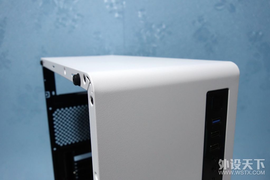 性价比最低吃鸡主机,先马工匠5号机箱装机流程