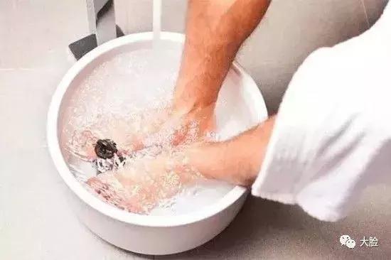 秋季泡脚药材,秋季中草药泡脚基础方