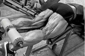 男人怎么练腿部力量,腿直抬不了股四头肌锻炼方法