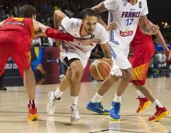 封闭式防守错误,防守容易犯的错误