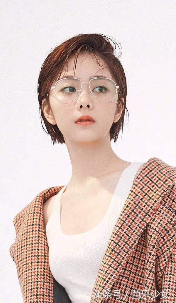 好冷冷冷冷～来一杯女明星最爱的“橙汁妆”吧