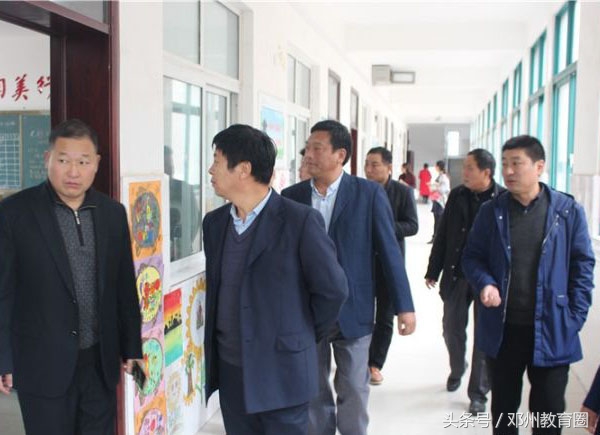 桑庄镇和小杨营乡中小学校长观摩邓州市花洲实验小学社团活动纪实