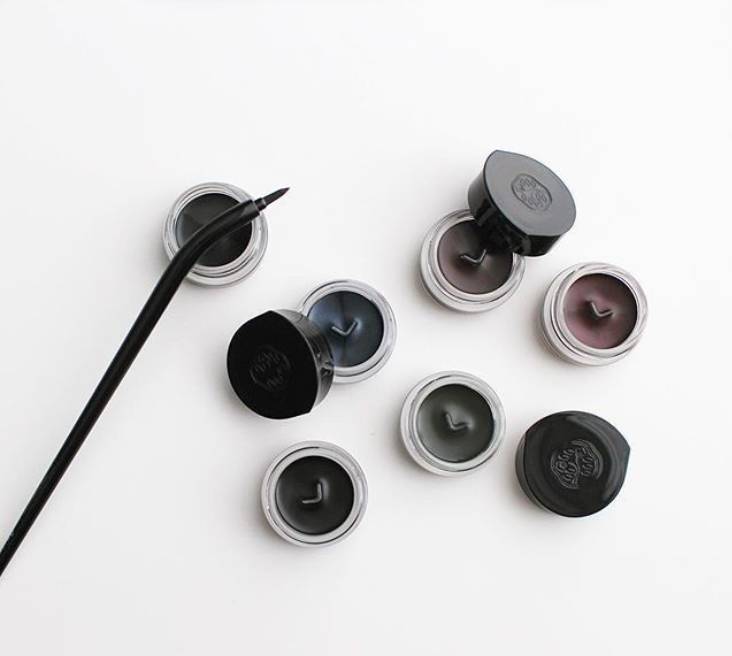 资生堂2018圣诞限定系列,资生堂2019圣诞限定心机粉