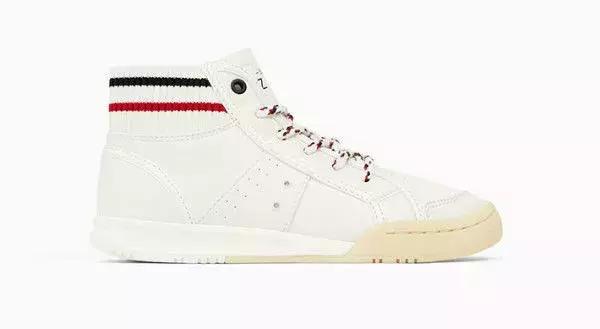 小孩的鞋子今年的新款,孩子的鞋都小了