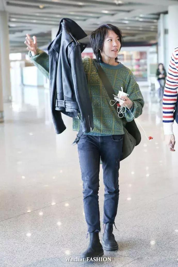 刘诗诗唐嫣甜蜜日常,一入秋便是深秋