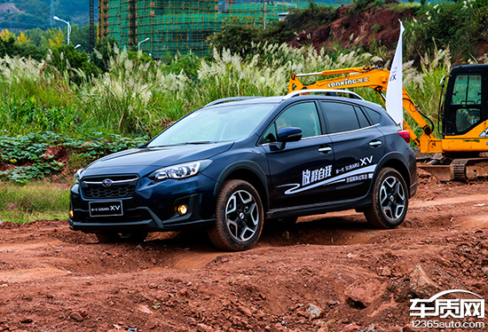 新一代subaruxv雪地,subaruxv跨界suv新体验