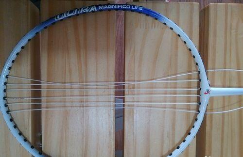 羽毛球拍穿线方法及视频,羽毛球拍穿线如何跟穿线师说