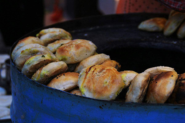 大叔卖早点月入2万,农村大爷卖早点20年赚多少钱