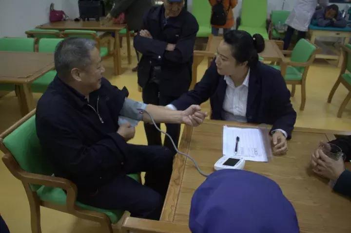 犀浦街道丨打造15分钟公共服务圈让居民生活更有品质