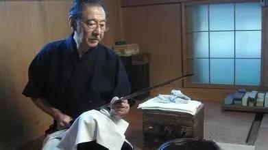 十步一杀人，千里不留行”的嗜血利刃——日本刀