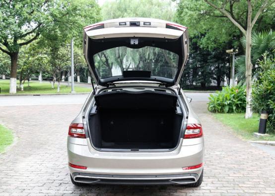 英朗1.5和明锐1.5选哪个,明锐对比速派哪个好