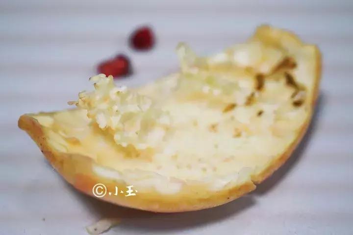 剥石榴用这个方法简单又实用哦,剥石榴的技巧简单实用你学会了吗