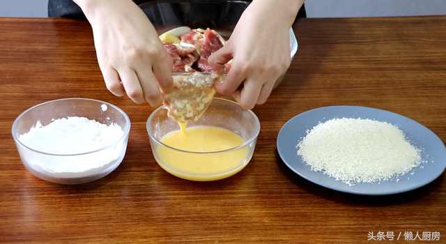 炸猪排做法儿童,无面包糠炸猪排怎么炸又嫩又酥