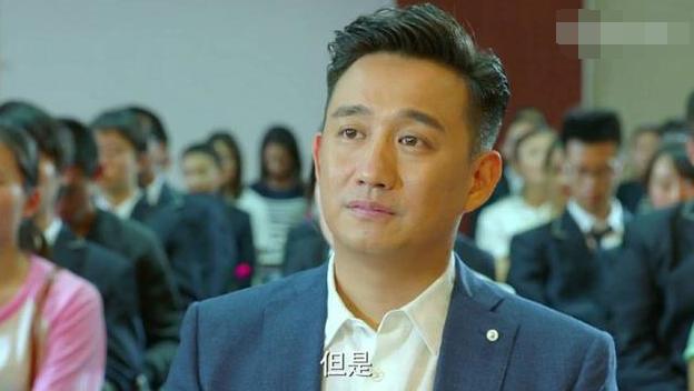 张子枫帮助王俊凯,张子枫拥抱教学