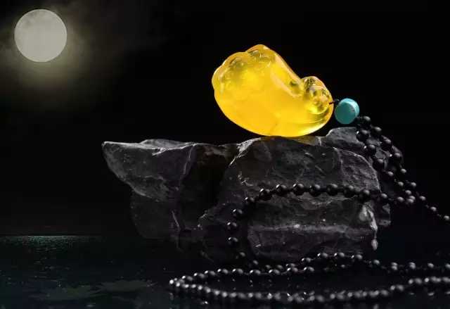 蜜蜡的种类及图片介绍,蜜蜡的种类及价值及图片