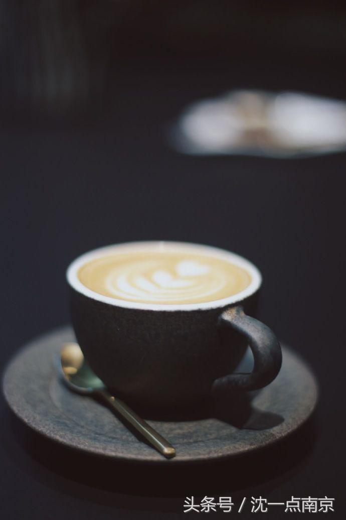我们聊聊咖啡，聊聊甜品，聊聊南京那些个甜蜜的午后