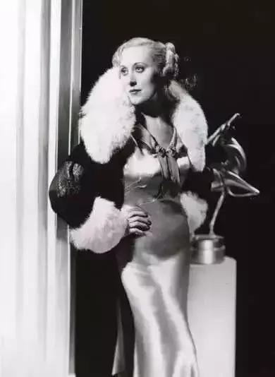 祖玛珑和tf哪个更高端,tf的祖马龙