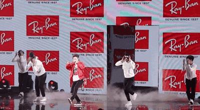 范冰冰双生花大秀,范冰冰李宇春同台视频