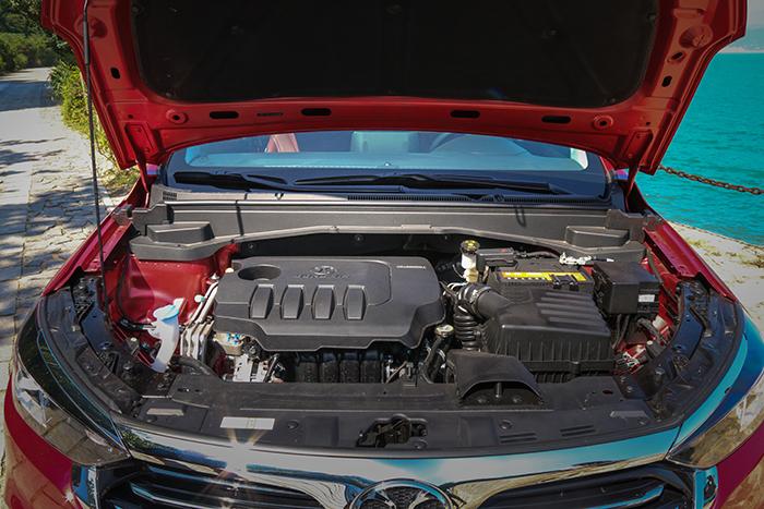 一场视觉盛宴的全方位体验,18年绅宝d50自动挡试驾