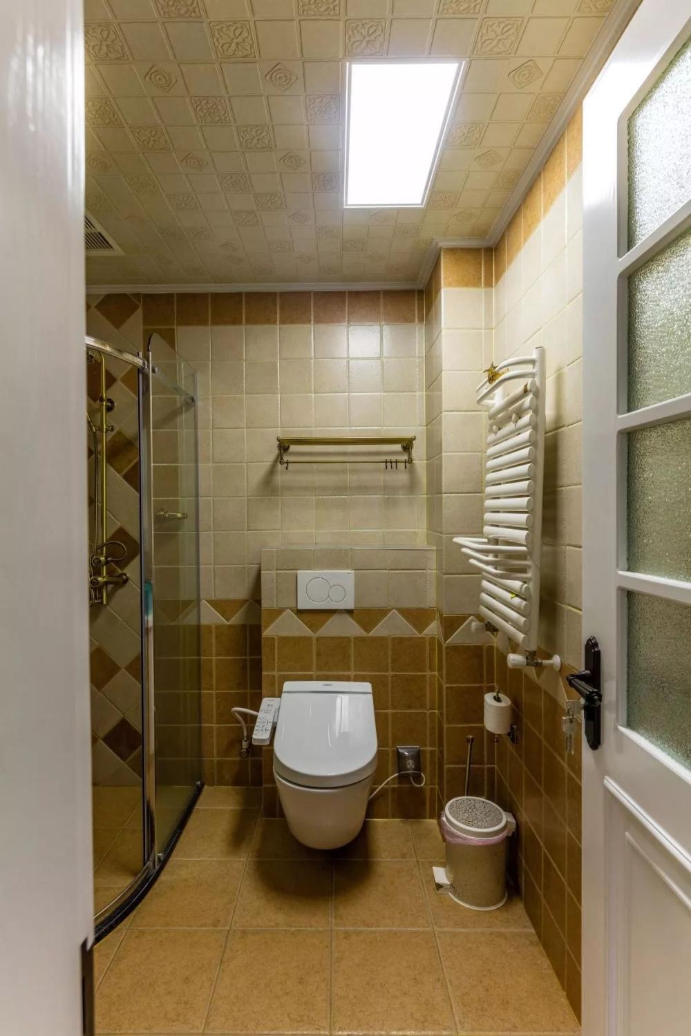 壁挂式马桶不怕翻掉吗,壁挂式马桶不用沉池吗