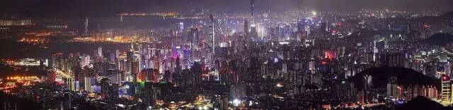 购物中心绚丽屋顶,有特色的购物中心空间设计