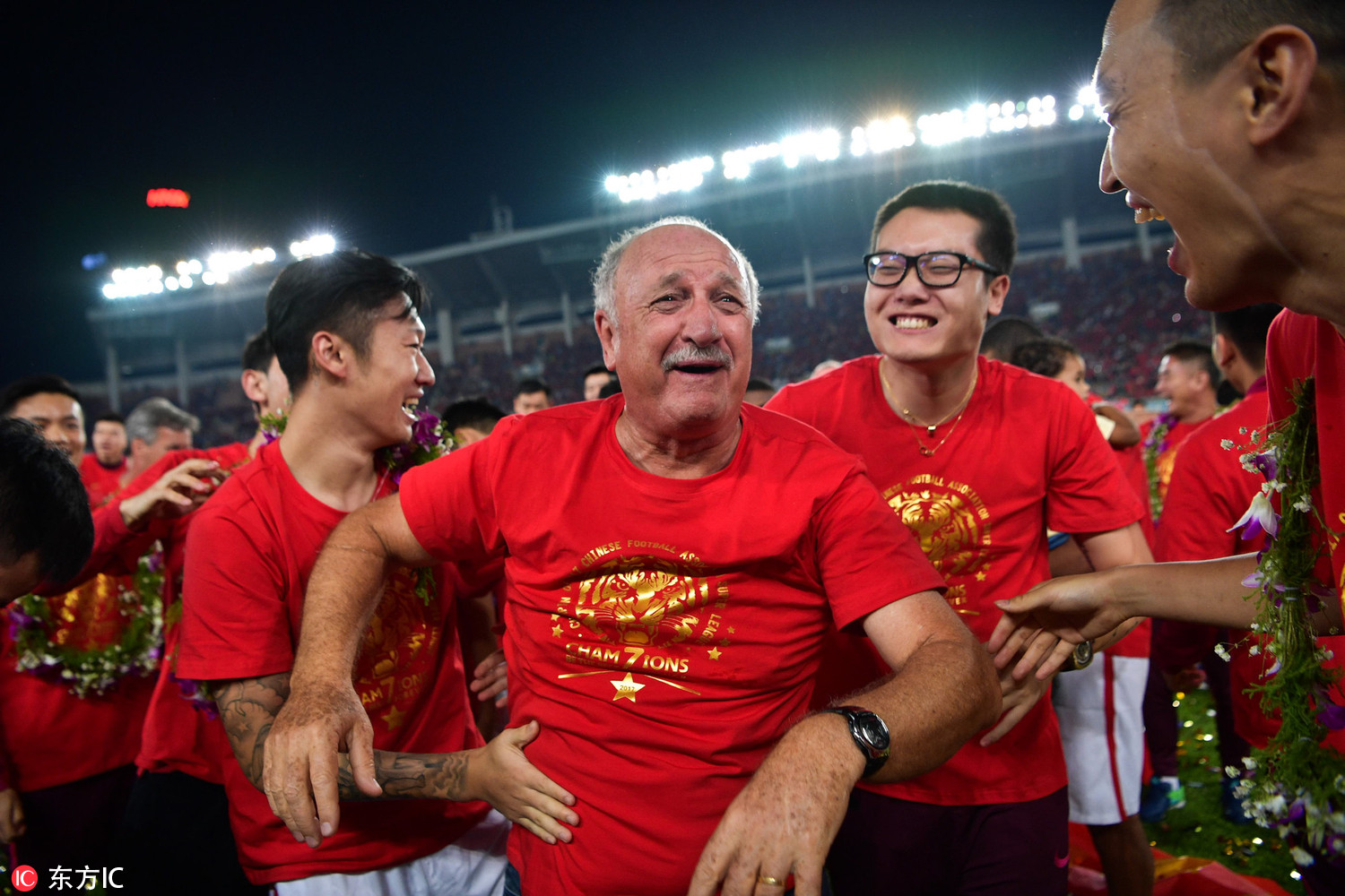 恒大许家印对卡纳瓦罗的评价,恒大八连冠国安