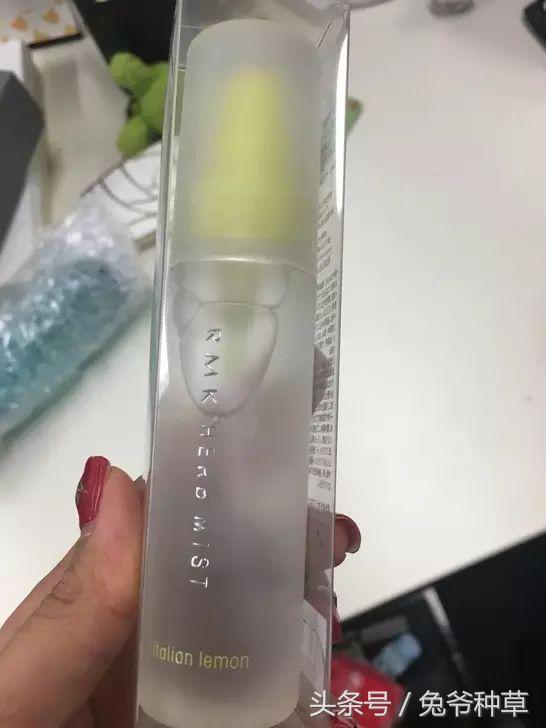 底妆跟定妆喷雾,底妆定妆喷雾