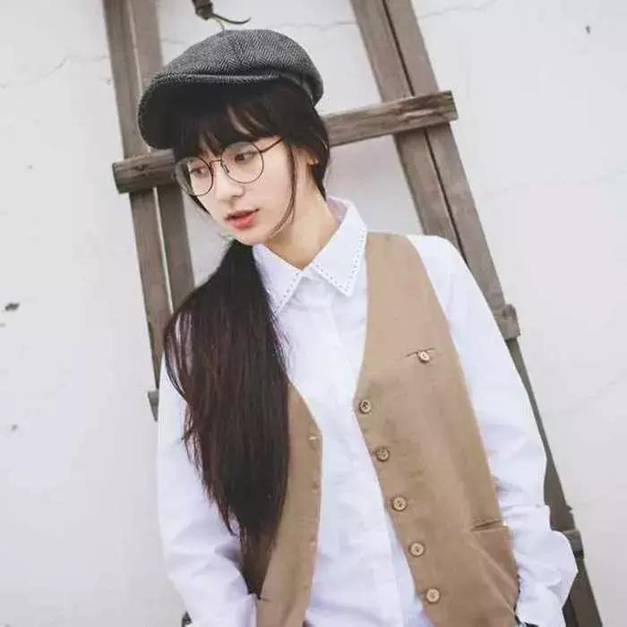 时尚的人戴什么眼镜好,时髦的人都在穿些啥