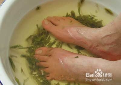 治脚气脚臭最好的方法,治脚臭的断根最好方法