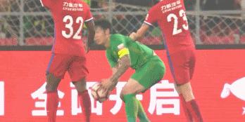 国安张稀哲梅开二度,国安浙江张稀哲红牌