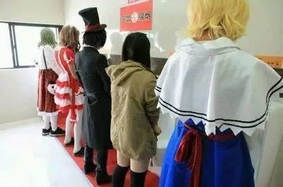 国内和霓虹的漫展本子质量差别多大？带你逛霓虹漫展