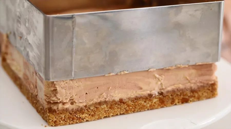 自己做裱花蛋糕简单方法,做蛋糕的简单方法裱花