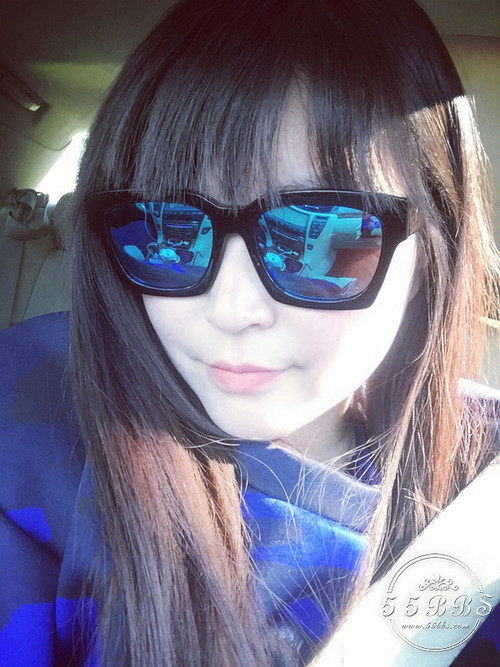 55大咖齐秀春装！卫衣风衣墨镜迷醉初春里！