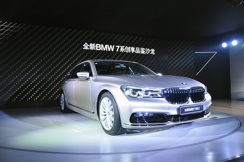 试驾宝马730li3.0l六缸,宝马730li2.0t够用吗