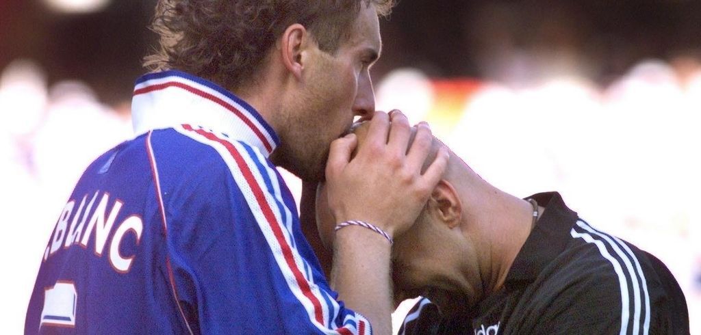 历届世界杯金球金靴金手套奖图解,历届世界杯冠军金手套