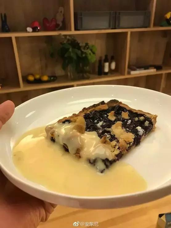 作家安东尼：80㎡破旧老公房，华丽逆转成精致温暖的家