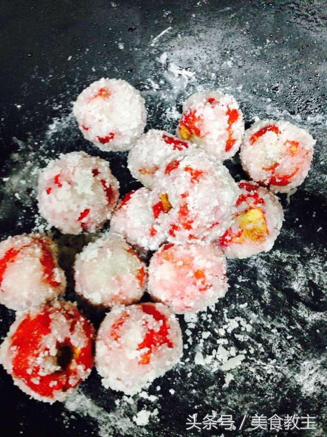 山楂雪球怎么做糖霜不掉还不酸,山楂雪球怎么做不挂霜