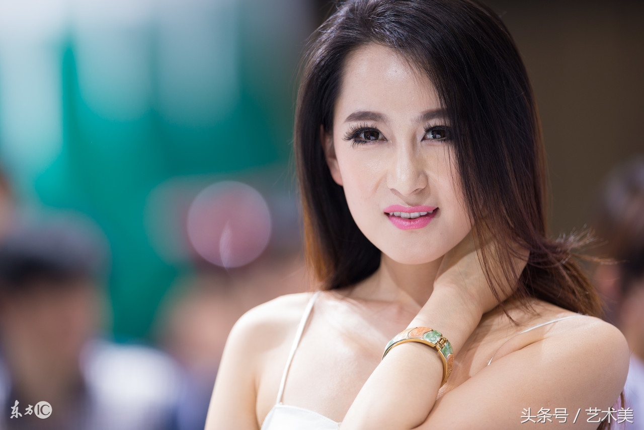 怎样按摩鼻子使鼻梁变高,鼻夹真的可以使鼻梁变高吗