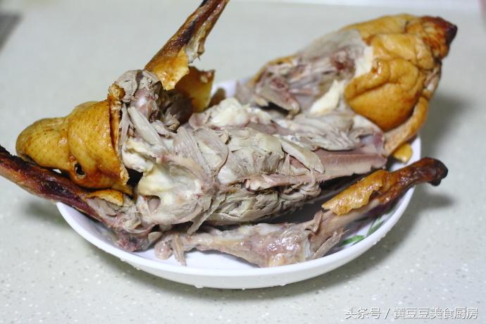 吃烤鸭剩的鸭架怎么熬汤,吃烤鸭鸭架子怎么处理