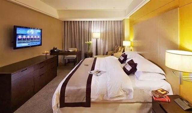 吃正宗阳澄湖大闸蟹饭店推荐,阳澄湖大闸蟹酒店哪家好